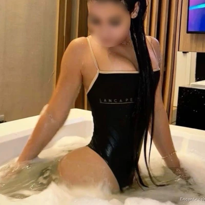 Ninfeta completa, anal apertado