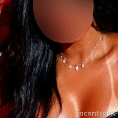 LARI CHEIA DE TESÃO
