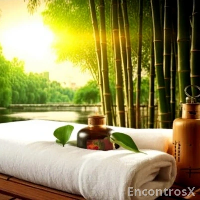 RECRUTA-SE MASSAGISTA  PARA SPA