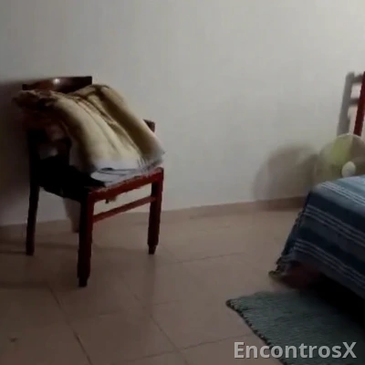 Arrendo 2 quartos a  semana 350e a semana cada quarto
