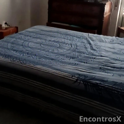 Arrendo 2 quartos a  semana 350e a semana cada quarto