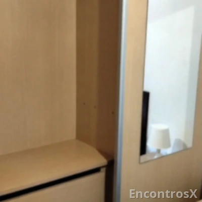 Quarto disponivel (Avenida da republica), marca ja ?