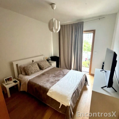 Quarto de luxo com piscina no Porto (para independentes)