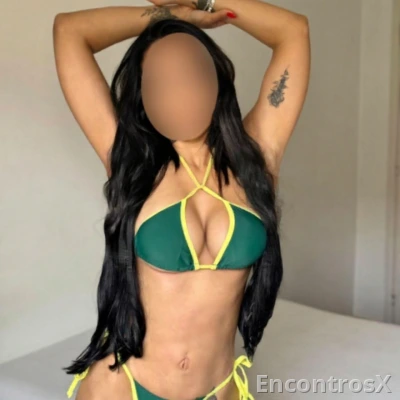 Morena deslumbrante