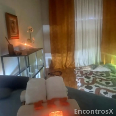Gabinete para Massagens Sensuais e complementos / PASSE