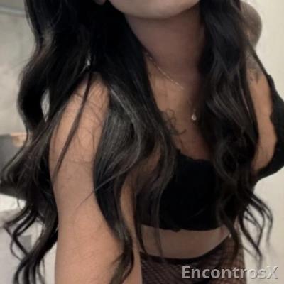 Sua namoradinha meiga e doce