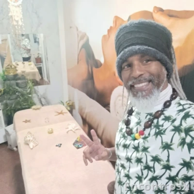 Brasileiro Massagista profissional