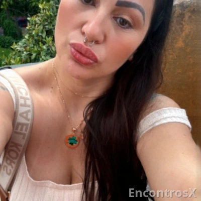 Doce morena da pele branquinha Oral envolvente