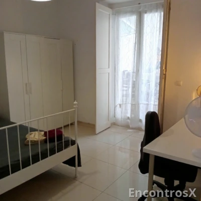 ?QUARTO EM LISBOA?
