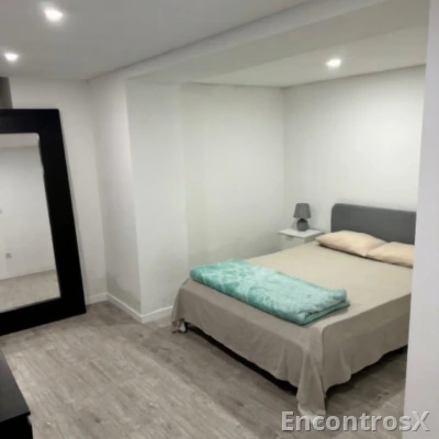 ALUGO QUARTO SEMANA OU DIARIA AMADORA