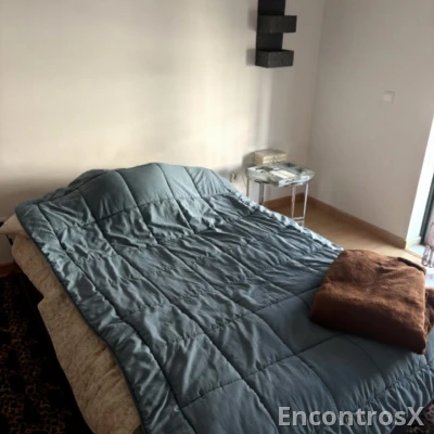 QUARTO EM ZONA NOBRE ALBUFEIRA COM ESTACIONAMENTO
