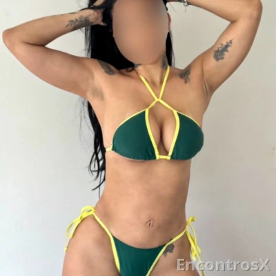 Morena deslumbrante
