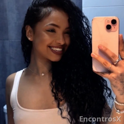 AYLA NINFETINHA BRASILEIRA ( fotos reais)