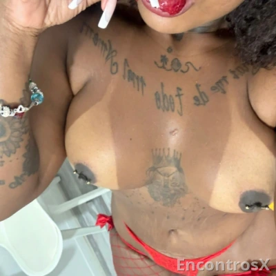 Bruna Brasileira preta gulosa safada  tatuada bucetinha rosa