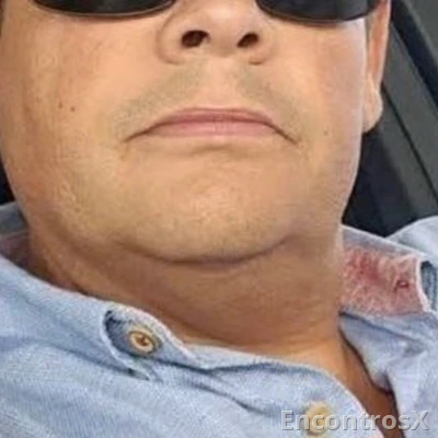 Homem para senhoras e travestis