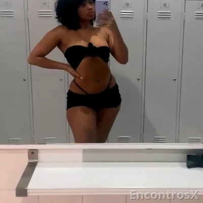 Pretinha novinha sem tabus com cona rosinha