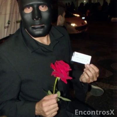 Sexo em Grupo...Mascarado e safado 19cm.Oral babado...