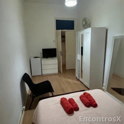 QUARTO DISPONIVEL 24 HORAS