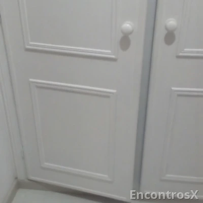 ****ALUGO  QUARTO SUITE ****MARQUÊS POMBAL****LIVRE****