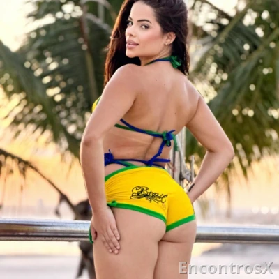 Morena de olhos verdes – recém-chegada FTS 100% REAIS
