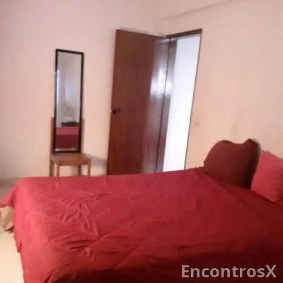 Arrendo 2 quartos a semana 700e 2 quartos a semana 350e cada