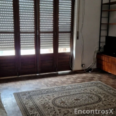 Aluga-se Praça no entroncamento