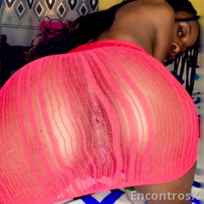 Africana novinha19 anos submissa