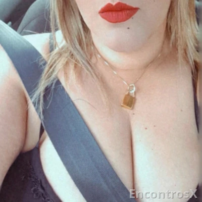 NO CARRO É MAIS GOSTOSO...VEM COM A LOIRA DO CARRO...