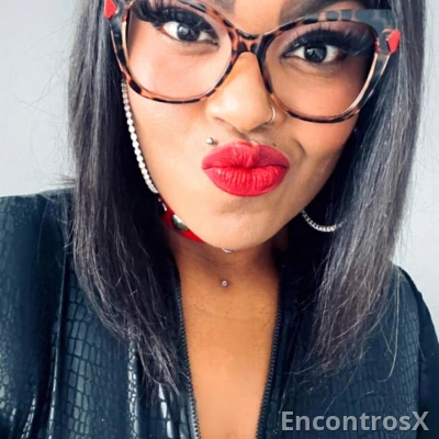 Bruna Brasileira preta da buceta rosa