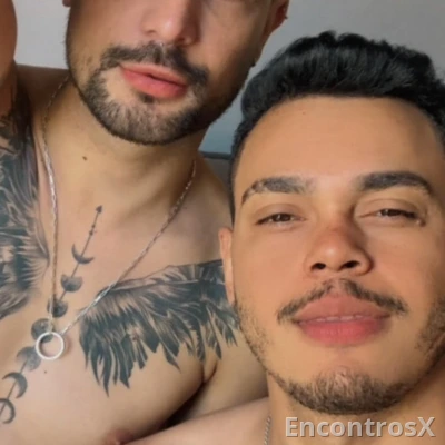 2 BOYS CHEIO DE TESÃO DISPONÍVEL