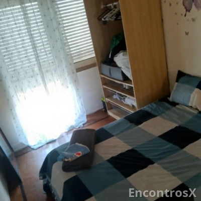 Quarto para alugar a semana disponível apartir do dia 9