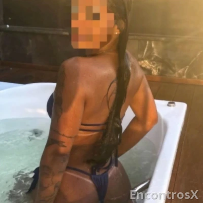 Morena super carinhosa com local discreto e climatizado