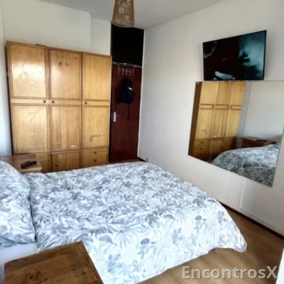 QUARTO COM VARANDA NO MARQUES/PORTO
