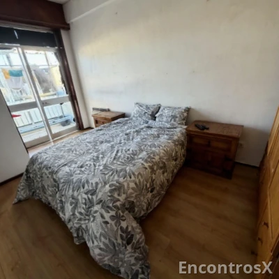 QUARTO COM VARANDA NO MARQUES/PORTO