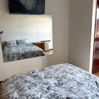 QUARTO COM VARANDA NO MARQUES/PORTO