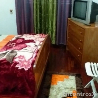 ALUGA-SE QUARTOS SÓ PARA MULHERES CiS
