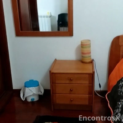 ALUGA-SE QUARTOS SÓ PARA MULHERES CiS