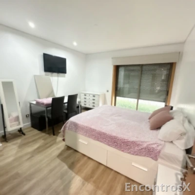 ALUGO QUARTOS - na melhor localização e com todo o conforto!