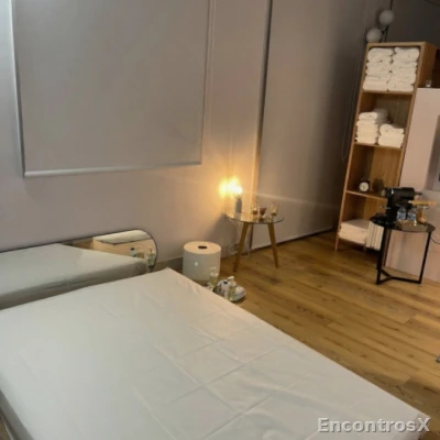 Novo local/ Massagem Sensual/4 Maos