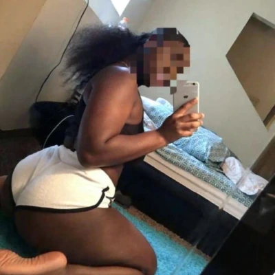 NEGRA AFRICANA DOCE MOLHADINHA E CHEIA D TESÃO SÓ DESLOCAÇÃO