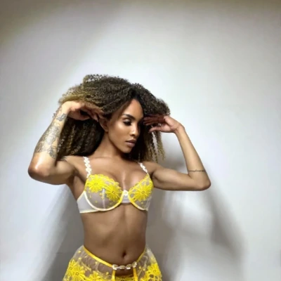 Beatriz Dias 19cm (Poucos dias)